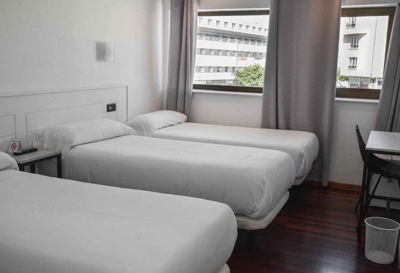 Hotel Chips Ferrol Narón Zewnętrze zdjęcie