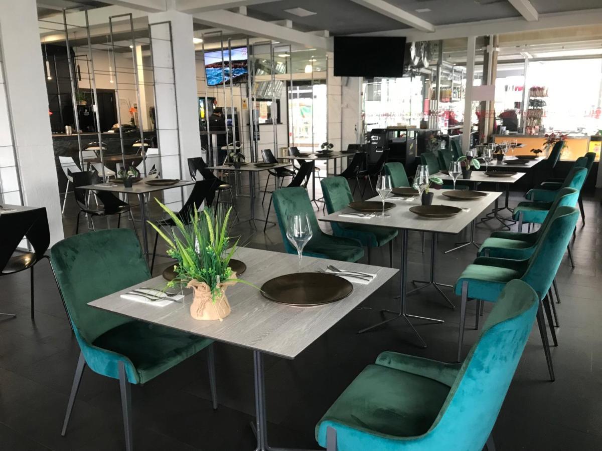 Hotel Chips Ferrol Narón Zewnętrze zdjęcie